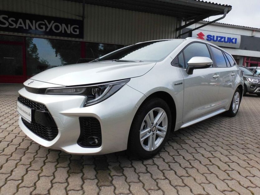 Suzuki Swace 9.800 km 32.790 € Grimma 04668