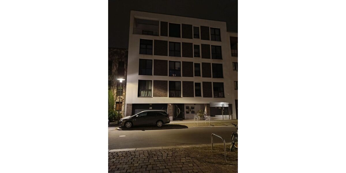 Exklusiver, neuwertige 4-Raumwohnung im 3 OG mit Kamin und Süd Balkon - Appartement Leipzig Zentrum-Süd | Angebot:26882628