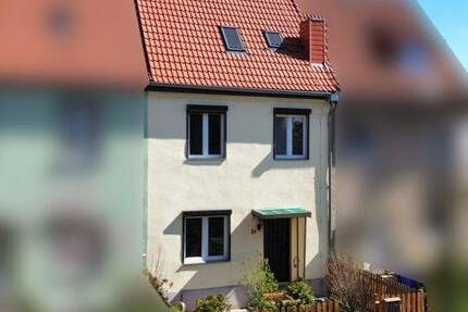 Haus Leuna - 5 Zimmer, 100 m&sup2;, 94.000&euro; | Angebot:25768963