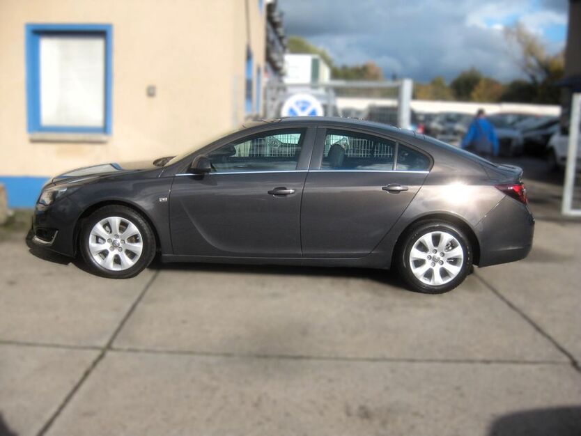 Opel Insignia 150.000 km 7.599 € Leipzig 04347