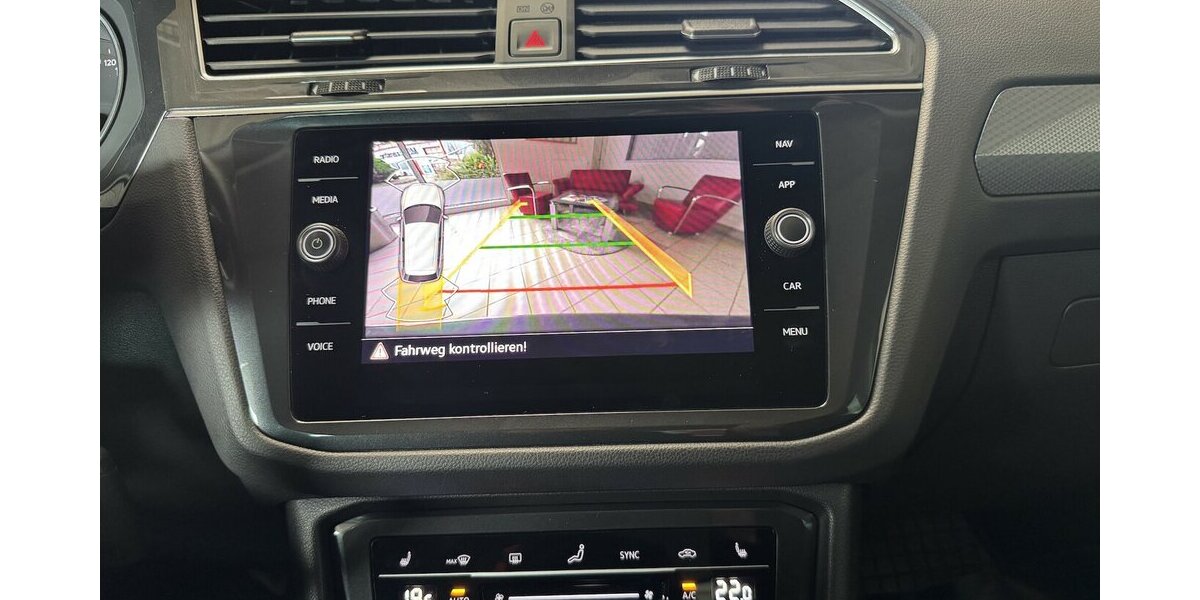 VW Tiguan 1.5 DSG/Led/Navi/Spur/ACC/Garantie 2027 40.000 km 26.490 &euro; Leipzig 04347