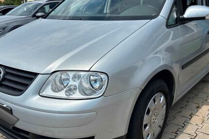 VW Touran 124.250 km 4.990 &euro; Leipzig 04328