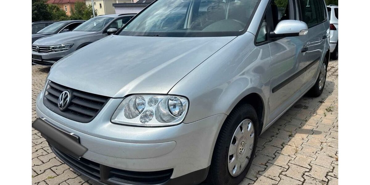 VW Touran 124.250 km 4.990 &euro; Leipzig 04328