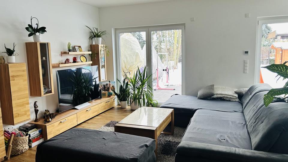 Doppelhaushälfte Markkleeberg - 5 Zimmer, 180 m&sup2;, 2.850&euro; | Angebot:25048211