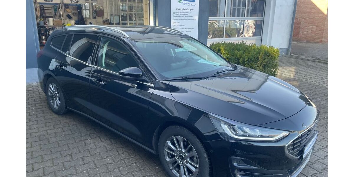 Ford Focus 36.998 km 20.999 &euro; Leuna 06237