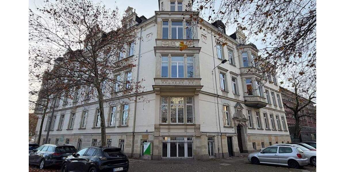 Exquisite Wohnung mit historischem Charme und modernem Luxus in Zentrumslage 4 zimmer