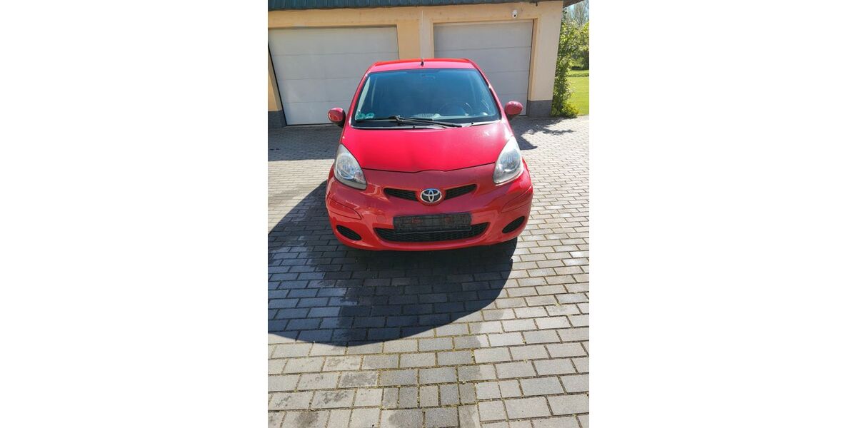 Toyota Aygo (X) 157.280 km 1.800 &euro; Kabelsketal 06184