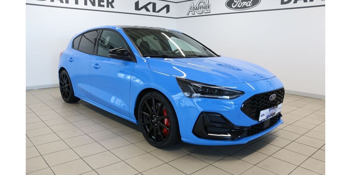 Ford Focus 3.936 km 35.950 &euro; Leipzig 04179