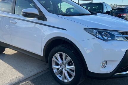 Toyota RAV 4 107.860 km 15.999 &euro; Krostitz 04509