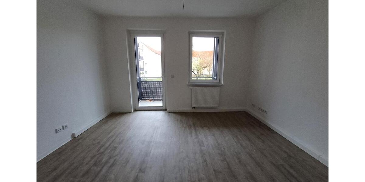 Die perfekte Familienwohnung für Groß und Klein - Erstbezug nach Sanierung - 1. OG rechts 4 zimmer