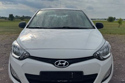Hyundai i20 19.137 km 5.499 &euro; Kabelsketal 06184