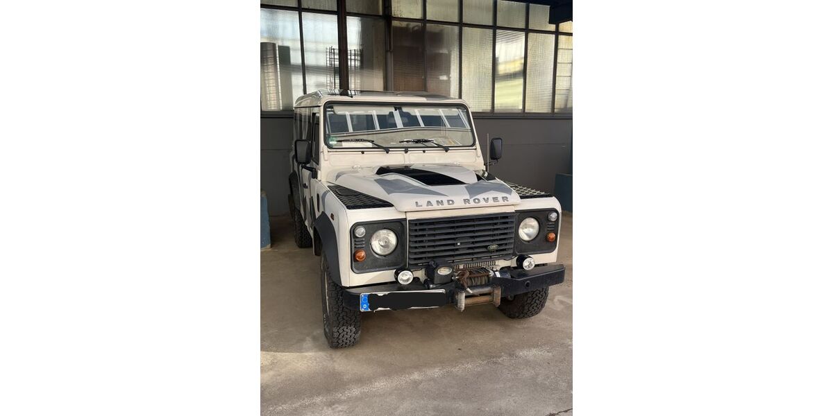 Land Rover Defender 290.000 km 23.800 &euro; Leipzig 04249