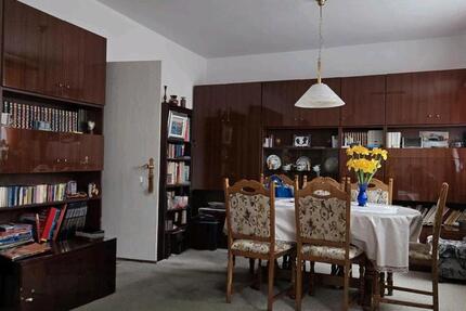 2 Raum Wohnung mit Möbeln zimmer