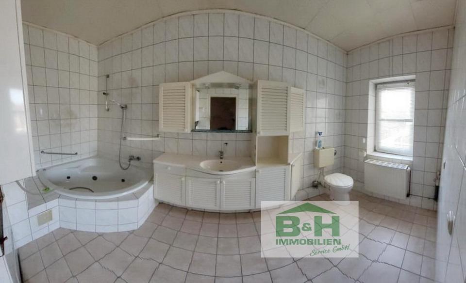 Dachgeschoßwohnung Sandersdorf-Brehna Brehna - 3 Zimmer, 80 m&sup2;, 400&euro; | Angebot:25125125