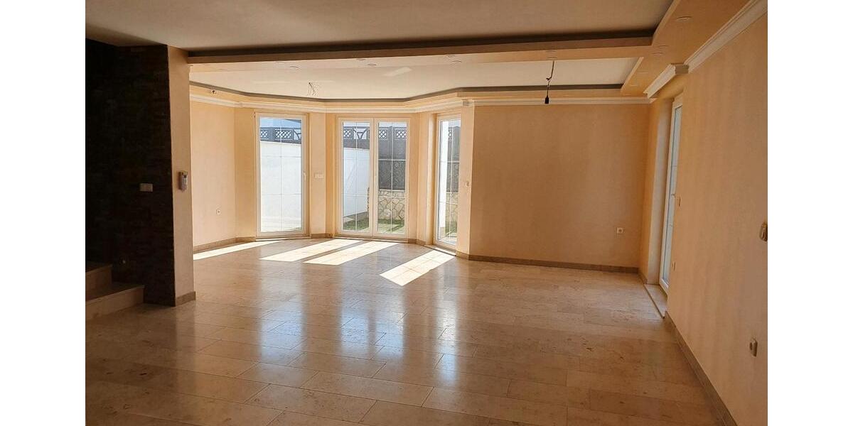 Doppelhaushälfte Leipzig Altwest - 8 Zimmer, 160 m&sup2;, 2.100&euro; | Angebot:26375842