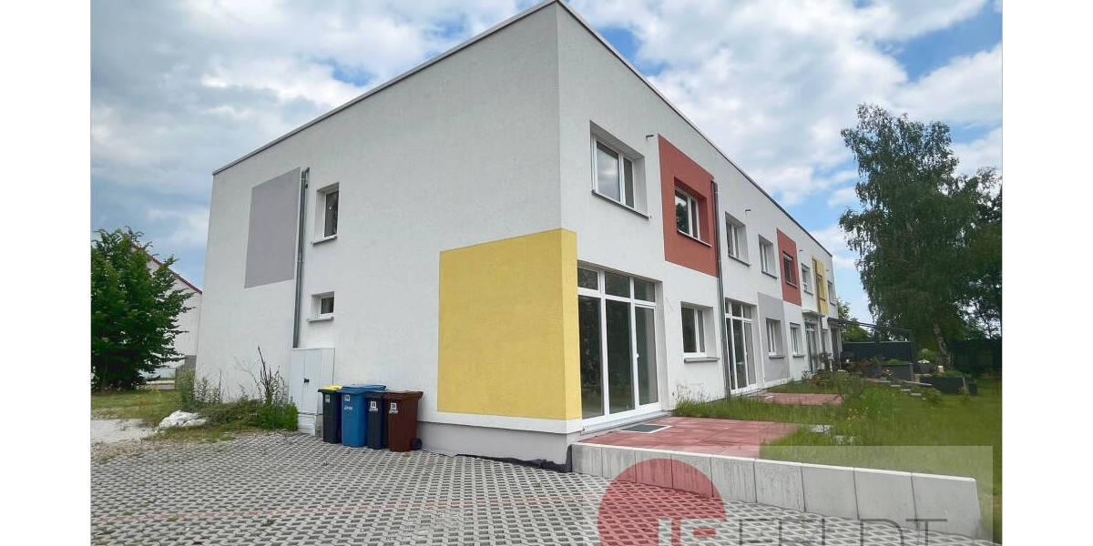 Reihenendhaus Hohenmölsen - 5 Zimmer, 162 m&sup2;, 249.000&euro; | Angebot:25741061