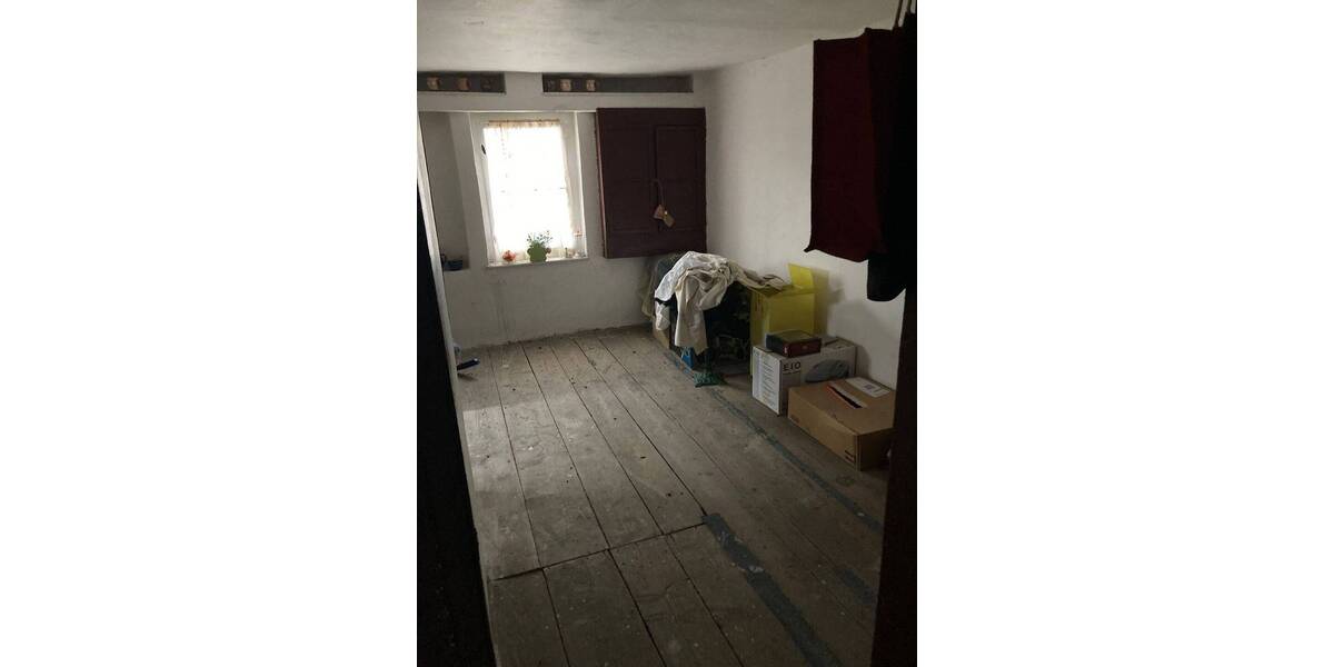 Mehrfamilienhaus, Wohnhaus Bad Lausick - 8 Zimmer, 235 m&sup2;, 159.000&euro; | Angebot:26142639