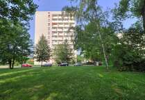 Wohnung zum Mieten in Halle 220 € 26.3 m²