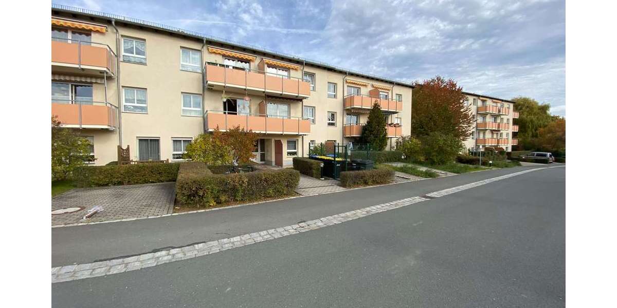 Etagenwohnung Hohenmölsen Jaucha - 2 Zimmer, 61 m&sup2;, 425&euro; | Angebot:26462623