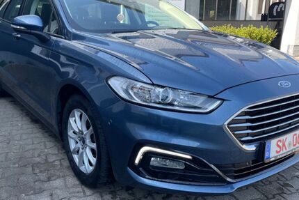 Ford Mondeo 25.889 km 24.599 € Leuna 06237