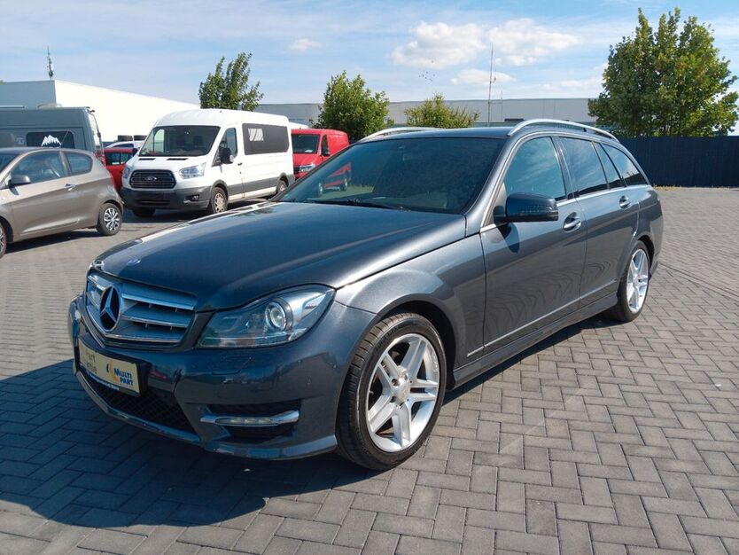 Mercedes-Benz C 250 98.371 km 14.990 € Leipzig 04179