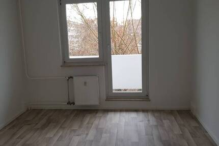 Wohnung Leipzig Grünau-Ost - 3 Zimmer, 61 m&sup2;, 406&euro; | Angebot:26261498