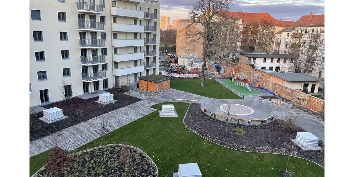 von Privat - Erstbezug - urban & ruhig zugleich, flexible 3,5 Zimmer, Balkon, EBK, TG 4 zimmer