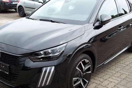 Peugeot 208 17.900 km 18.650 &euro; Taucha OT Merkwitz 04425