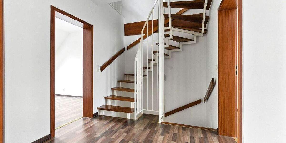 Reihenmittelhaus Kötschlitz Kötschlitz - 4 Zimmer, 109 m&sup2;, 220.000&euro; | Angebot:25425290