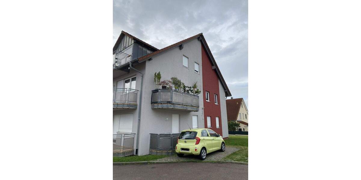 Etagenwohnung Schkopau Ermlitz - 2 Zimmer, 62 m&sup2;, 530&euro; | Angebot:25305155