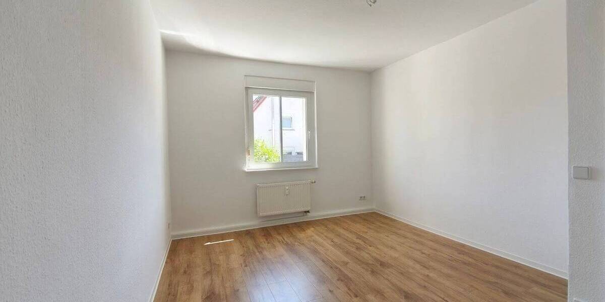 Etagenwohnung Kitzscher Braußwig - 2 Zimmer, 50 m&sup2;, 293&euro; | Angebot:26885994