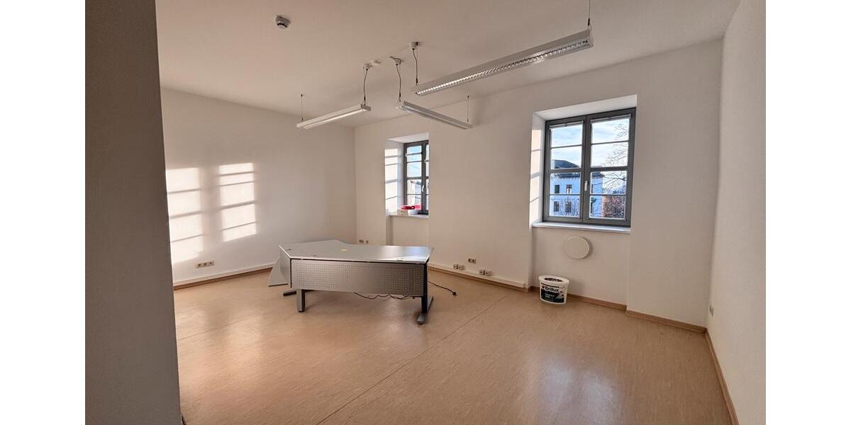 Etagenwohnung Wurzen - 2 Zimmer, 80 m&sup2;, 483&euro; | Angebot:26678309