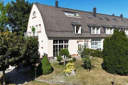 MaisonetteWohnung im historischen Hofgut Zöbigker mit Garten und Balkon, direkt am Cospudener See