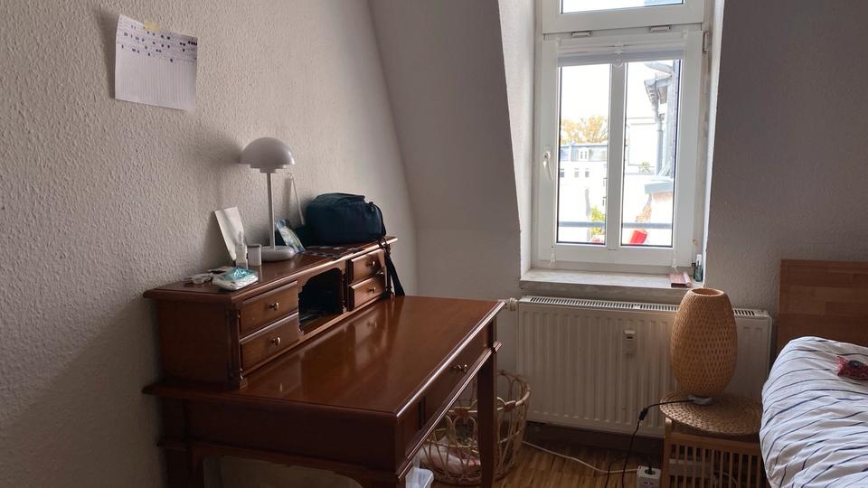 Dachgeschoßwohnung Leipzig Altwest - 2 Zimmer, 42 m&sup2;, 330&euro; | Angebot:26339656
