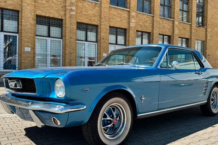 Ford Mustang 145.700 km 24.990 € Leipzig 04328