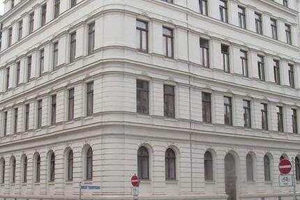 3 Raumwohnung mit Parkett im Zentrum Südost 3 zimmer