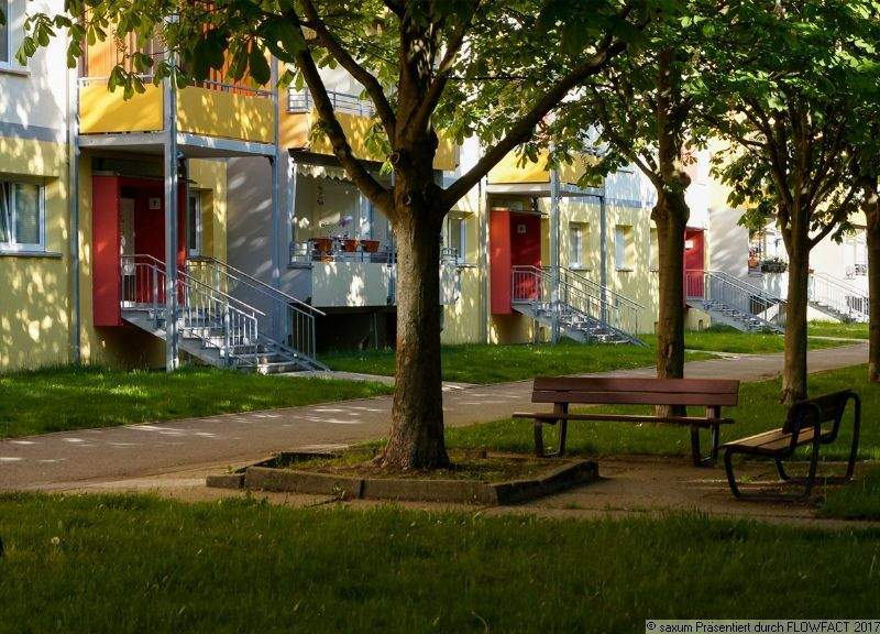 alles Neu mit Einbauküche, Aufzug + Balkon im Pfaffensteincarree 2 zimmer