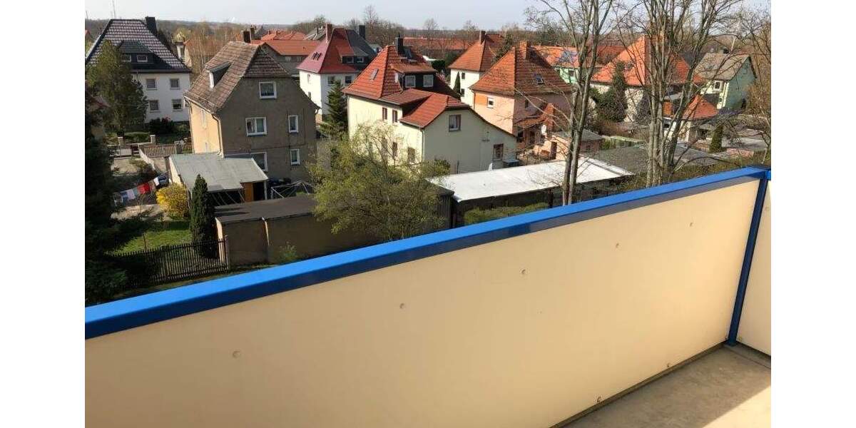 2-Raum Wohnung mit einem Balkon ins Grüne 2 zimmer