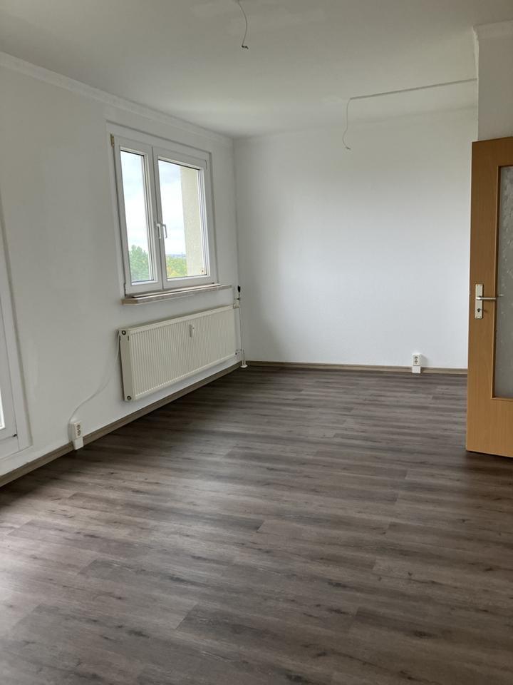 6 Zimmerwohnung mit 2 Balkonen zimmer