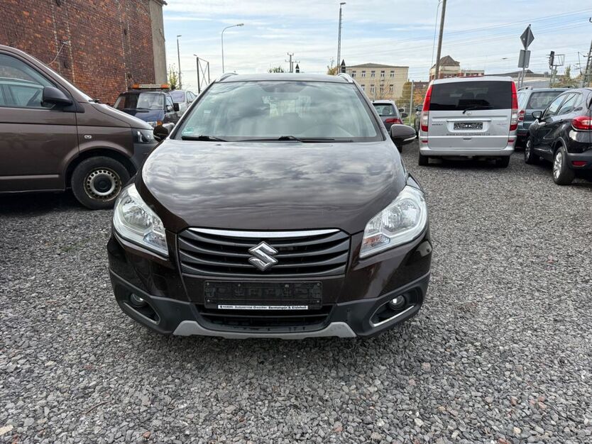 Suzuki SX4 326.000 km 6.499 € Halle 06132