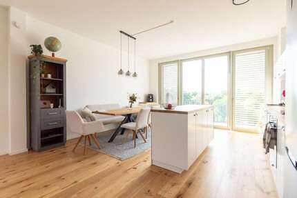 Wohnung Schkeuditz - 4 Zimmer, 118 m&sup2;, 1.520&euro; | Angebot:27165941