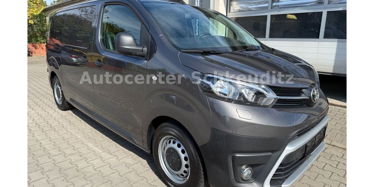 Toyota Proace (Verso) 162.000 km 12.891 &euro; Schkeuditz 04435