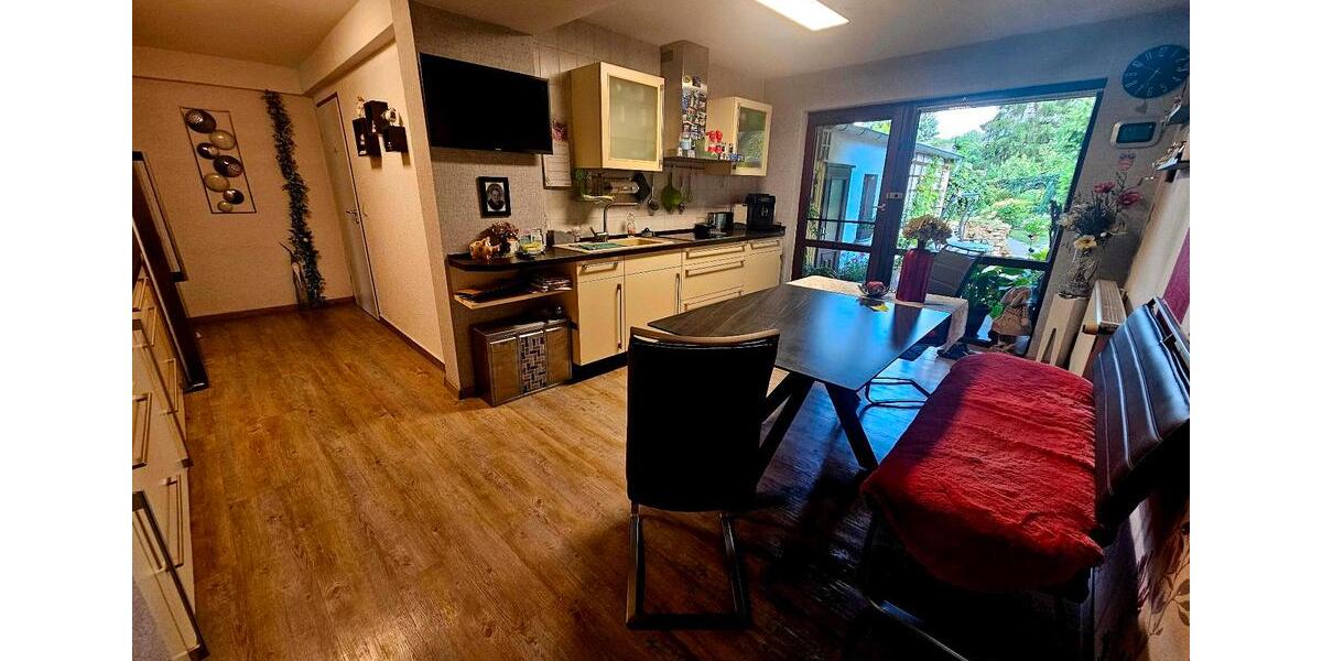 Reihenhaus Lucka - 6 Zimmer, 200 m&sup2;, 399.000&euro; | Angebot:27247186