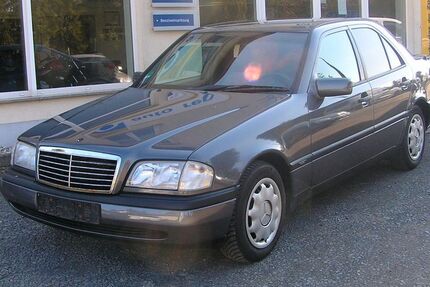 Mercedes-Benz C 180 97.652 km 4.995 &euro; Bad Lausick 04651