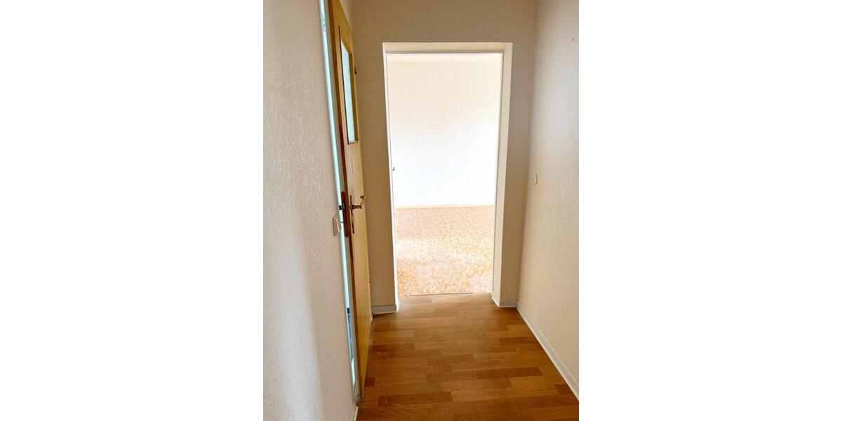 Etagenwohnung Borna - 3 Zimmer, 59 m&sup2;, 260&euro; | Angebot:25544737