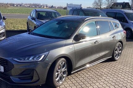 Ford Focus 8.900 km 24.490 &euro; Delitzsch 04509