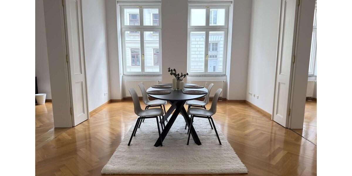 Etagenwohnung Leipzig Mitte - 4 Zimmer, 142 m&sup2;, 2.588&euro; | Angebot:26404478