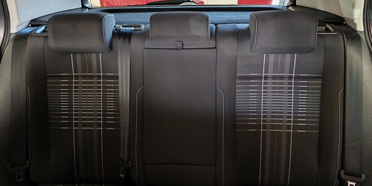 VW Golf Lounge 1.4 /Bi-Xenon/Navi/Tempo/Ahk 78.284 km 13.990 &euro; Leipzig 04347