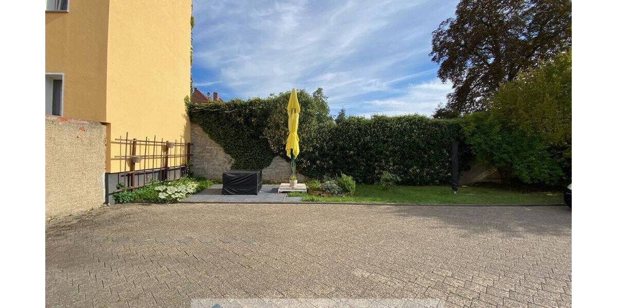 Sehr schöne Dachgeschosswohnung im Zentrum Merseburgs zu verkaufen 2 zimmer