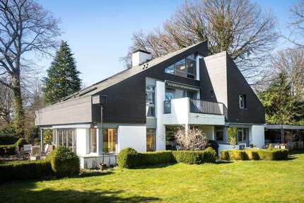 Haus zum Kaufen in Aumühle 1.100.000 € 260 m²